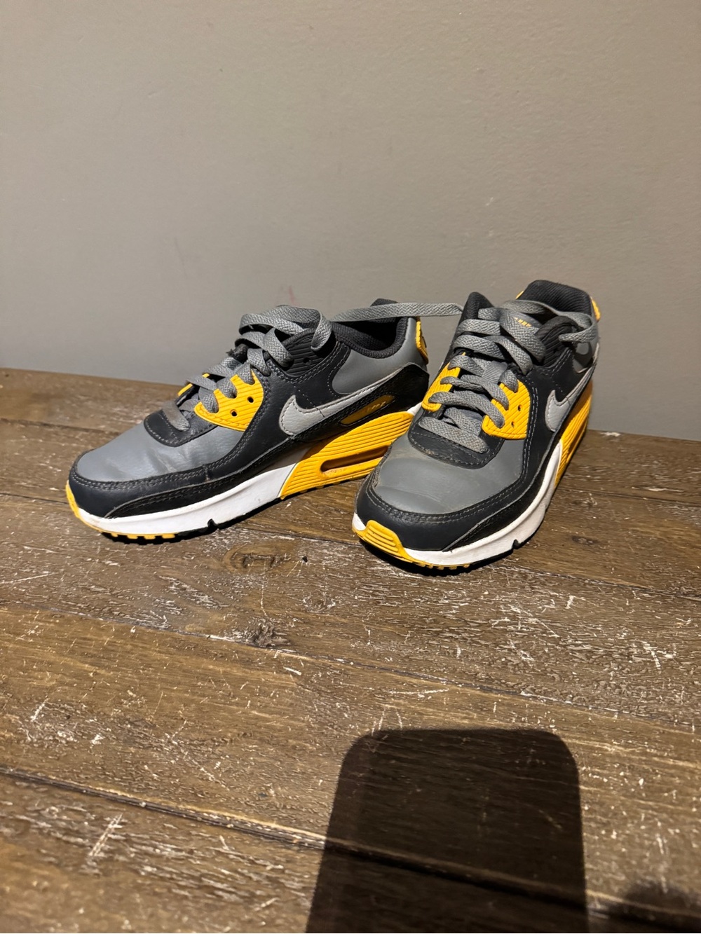 Nike Kids Grey and Yellow Sneakers - Picture 2 of 4